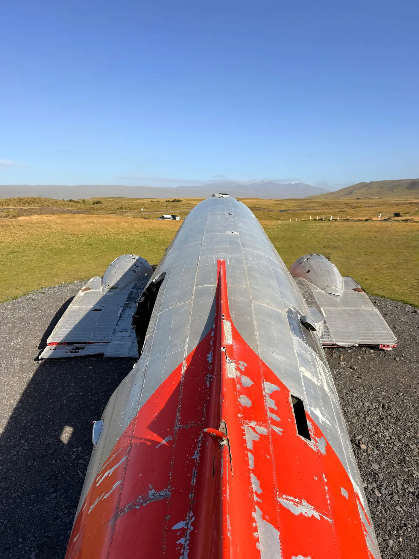 716 Kilometres — photograph 2