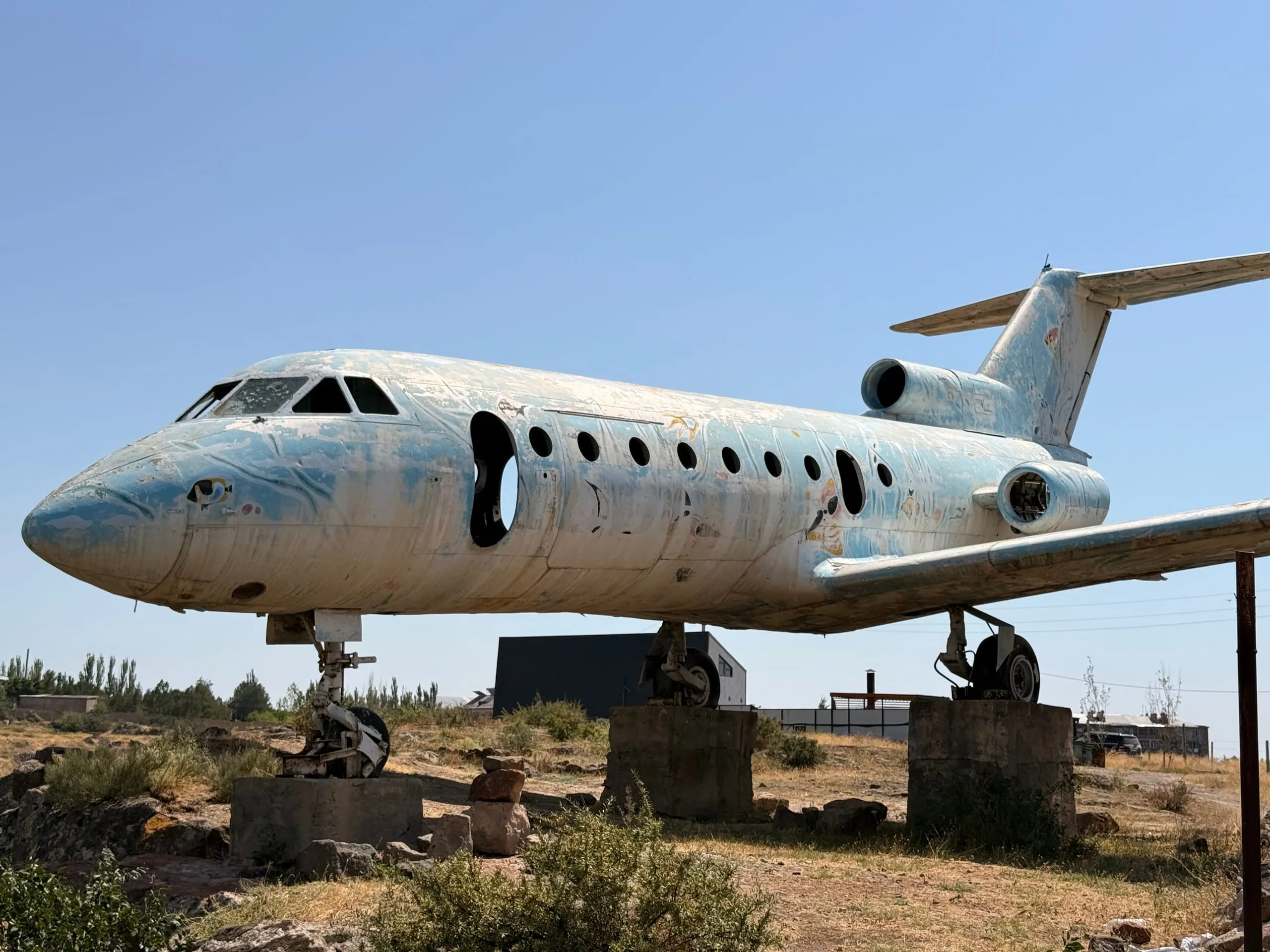 Grounded — photograph 2