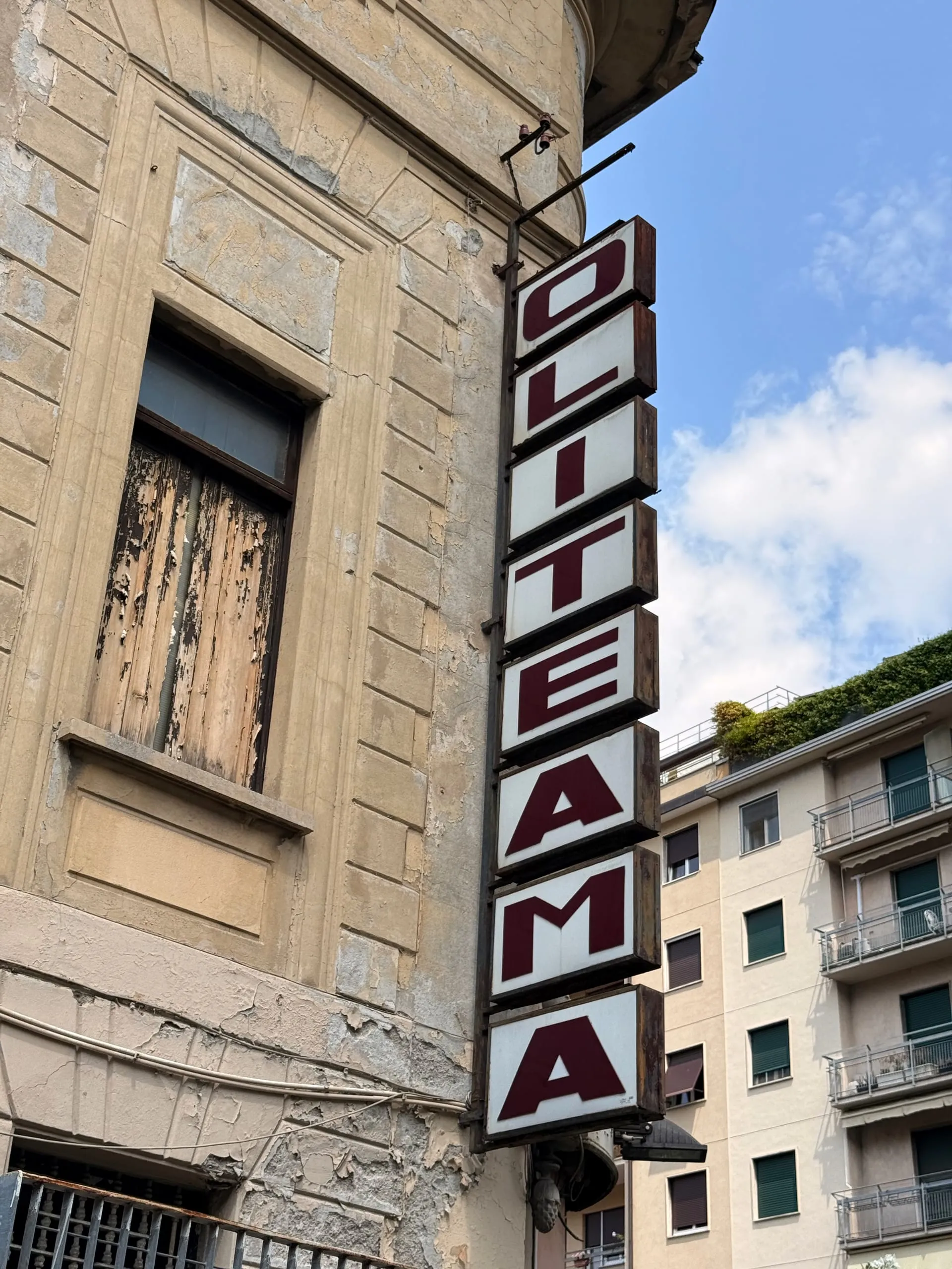 Politeama — photograph 2