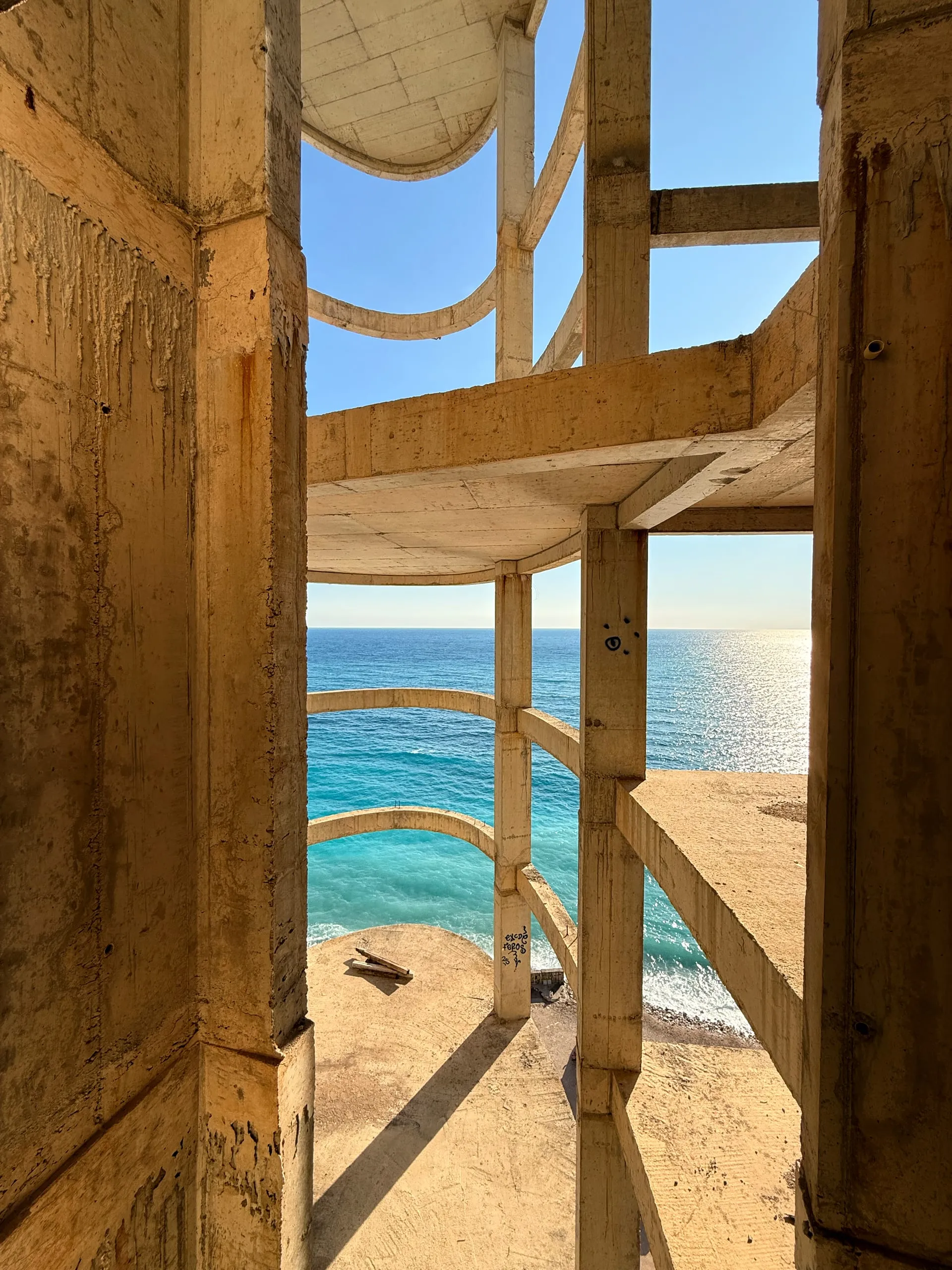 Vacancy — photograph 4